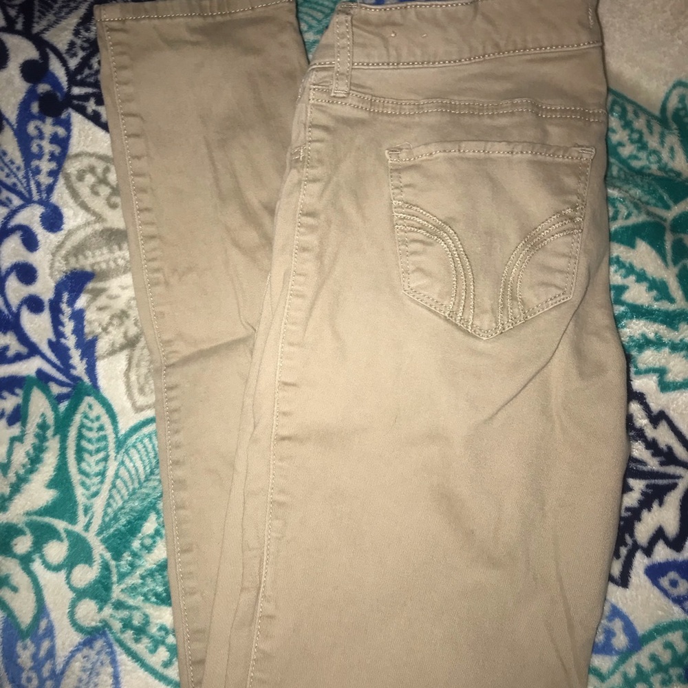 Hollister khakis